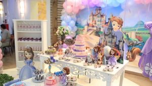 Sofia a princesa queridinha como tema de aniversario para meninas