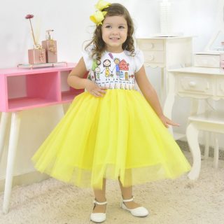 Vestidos infantis para batizado e comunhão: opções clássicas vs. modernas