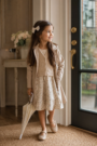 Roupa infantil para dia de chuva: conforto, camadas e foto bonita