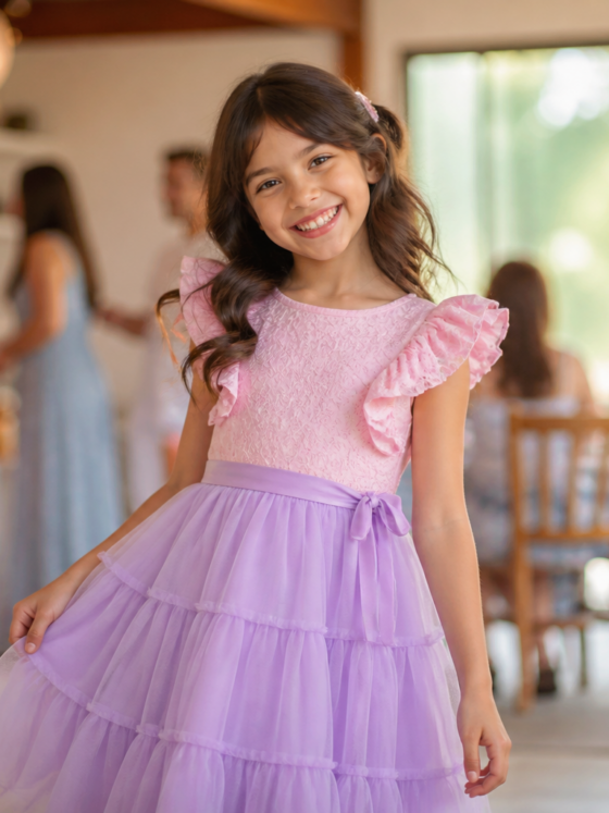 Look infantil feminino para aniversário no Jardim América Oeste, Goiânia: ideias com conforto