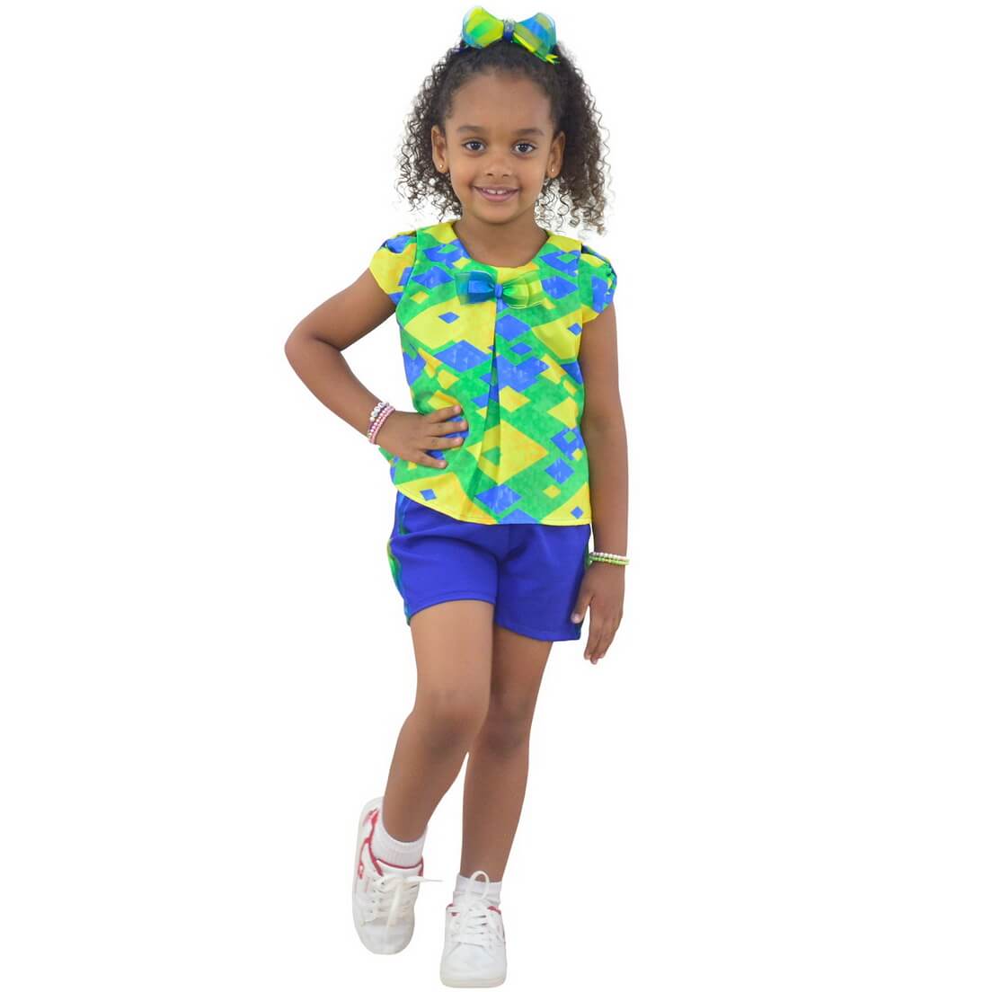 Conjunto infantil real com blusa e short da loja Moderna Meninas