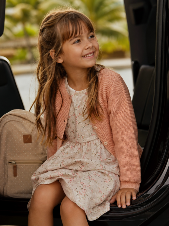 Roupa infantil para viagem de carro: conforto, camadas e mala prática