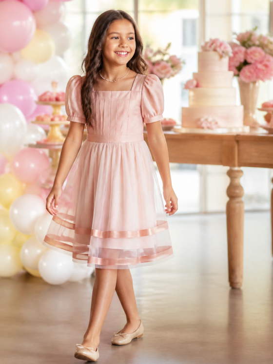 Vestido infantil para festa em Cezarina: conforto, tamanhos e escolha do modelo