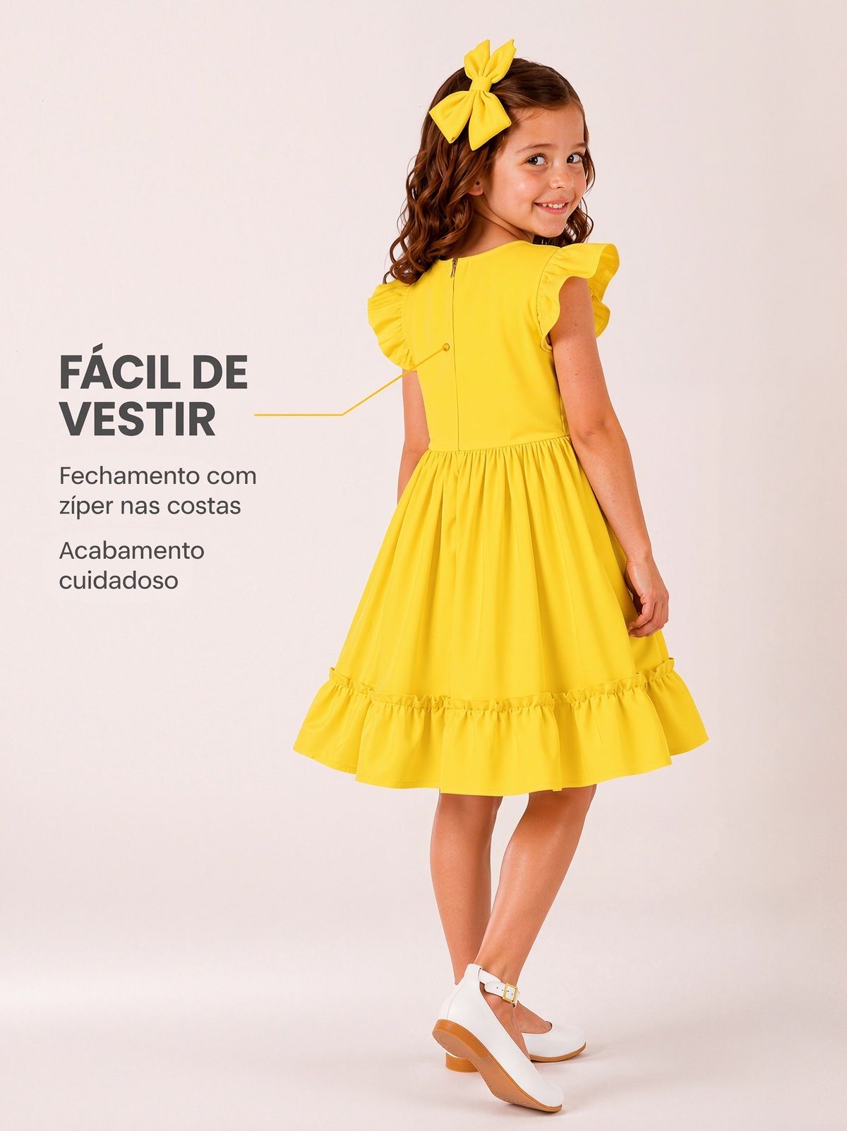 Conjunto infantil feminino colorido com blusa e short