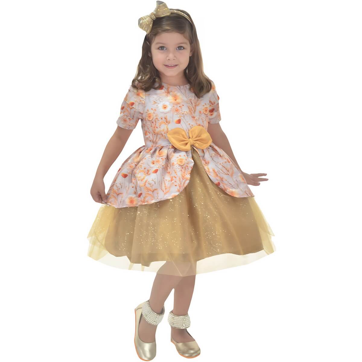 Vestido infantil de festa disponível na loja Moderna Meninas, referência real para uma menina florista em casamento.