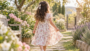 Vestido infantil para festa de primavera: flores, cores e conforto