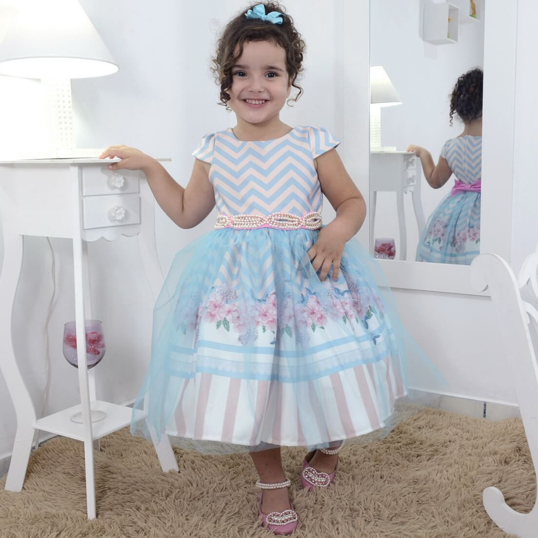 Vestido infantil Jardim Encantado disponível na loja Moderna Meninas