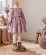 Vestido infantil com meia-calça no inverno: como combinar com conforto