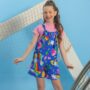 Conjunto infantil para passeio no calor: proteção solar, tecido e movimento